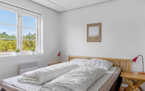 Amaja - 1.9Km from the Sea: Chambre, Lit, Bois, Literie, Drap De Lit, Design Intérieur, Sol, Sol, Plafond, Cadre De Lit