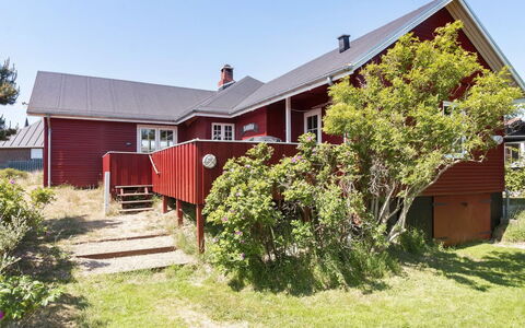 Ahnandia - 500M from the Sea: Maison, Toit, Domicile, Chalet, Cabanon, Batiments Jardin, Siding, Cour, Cabane En Rondins, Cabane