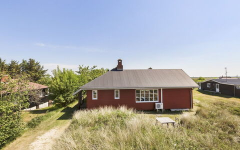 Ahnandia - 500M from the Sea: Maison, Toit, Domicile, Chalet, Cabanon, Batiments Jardin, Siding, Cour, Cabane En Rondins, Cabane
