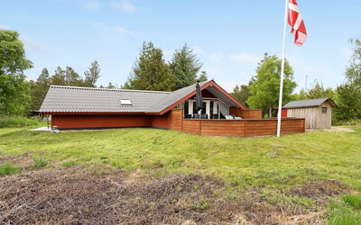 Runulf - 2.9Km from the Sea