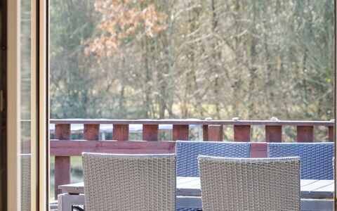 Botulf - 3.8Km from the Sea: Bois, Verre, Chaise, Dur, Tache De Bois, Ombre, Eco Hôtel, Daylighting, Balcon, Mobilier De Jardin