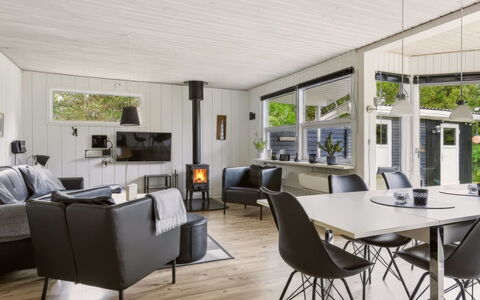 Bogatin - 1Km from the Sea: Bois, Design Intérieur, Sol, Plafond, Sol, Salon, Canapé, Meubles, Parquet, Domicile