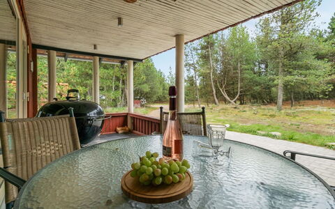 Nandolf - 3.5Km from the Sea: Herbe, Maison, Toit, Domicile, Chalet, Arbuste, Lot Terre, Zone Rurale, Ferme, Couverture De Sol