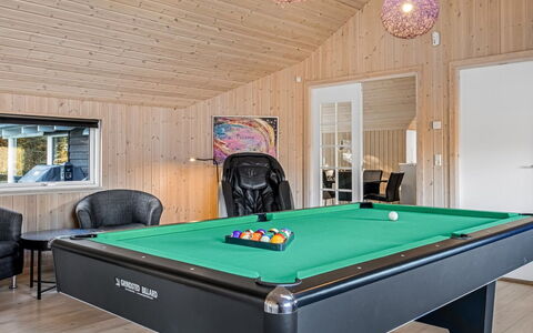 Krum - 4.5Km from the Sea: Maison, Toit, Domicile, Chalet, Biens, Ferme, Villa, Porche, Siding