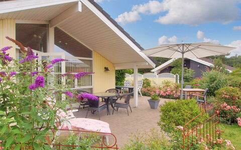 Lilia - 900M from the Sea: Maison, Domicile, Toit, Chalet, Lot Terre, Biens, Ferme, Village, Ferme
