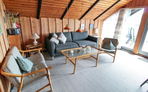 Keijo - 1.5Km from the Sea: Maison, Toit, Domicile, Chalet, Biens, Ferme, Villa, Porche, Siding