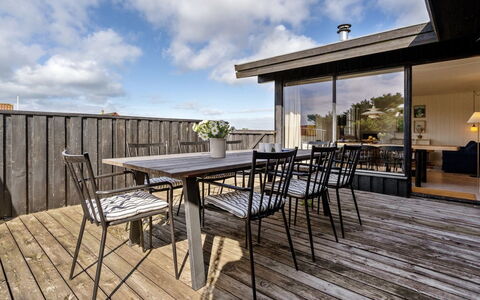Aleksi - 500M from the Sea: Maison, Domicile, Toit, Zone Résidentielle, Chalet, Biens, Ferme, Pelouse, Aménagement Paysager, Siding