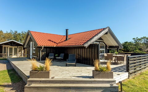 Skyler - 1Km from the Sea