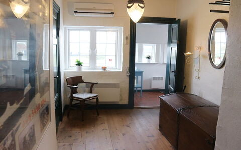 Fridoline - 150M from the Sea: Maison, Toit, Domicile, Chalet, Biens, Ferme, Villa, Porche, Siding