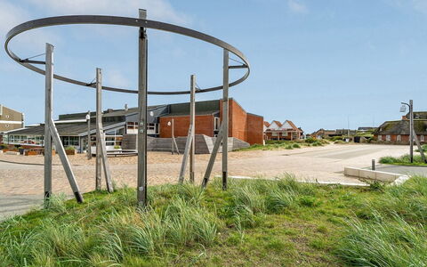 Iliane - 100M from the Sea: Maison, Toit, Domicile, Chalet, Biens, Ferme, Villa, Porche, Siding