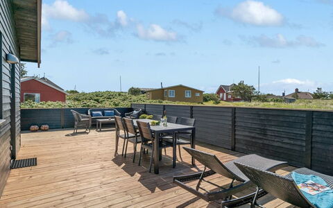 Ortwin - 300M from the Sea: Maison, Toit, Domicile, Chalet, Biens, Ferme, Villa, Porche, Siding