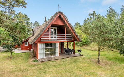 Tine - 2.3Km from the Sea: Arbuste, Design Urbain, Couverture De Sol, Brique, Appartement, Biens, Brickwork, Balcon, Aménagement Paysager