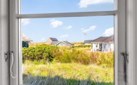 Gertraud - 500M from the Sea: Appartement, Ombre, Balcon, Chaise, Clôture, Mobilier De Jardin, Aluminium, Gazon Artificiel