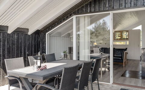 Thera - 2.8Km from the Sea: Bois, Plafond, Sol, Sol, Design Intérieur, Meubles, Domicile, Chaise, Table Cuisine Et Salle A Manger, Salon