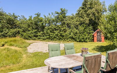 Laerke - 1.8Km from the Sea
