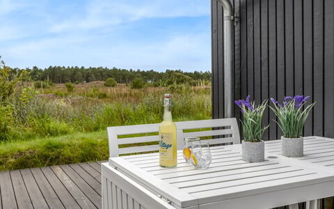 Waldemar - 3.4Km from the Sea: Maison, Domicile, Toit, Chalet, Arbuste, Siding, Biens, Ferme, Jardin, Aménagement Paysager