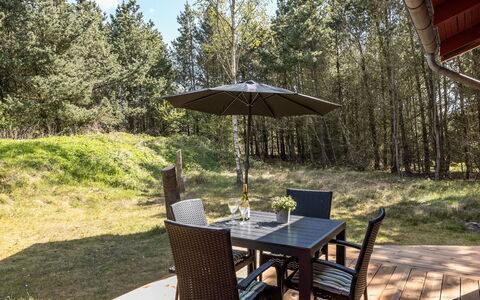 Epiphania - 900M from the Sea: Meubles, Mobilier De Jardin, Chaise, Table, Tableau De Plein Air, Lot Terre, Table Cuisine Et Salle A Manger, Jardin, Arrière-Cour, Ombre