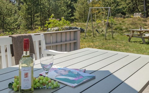 Ridir - 3.5Km from the Sea: Toit, Chalet, Domicile, Ombre, Siding, Ferme, Porche, Structure En Plein Air, Batiments Jardin