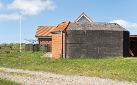 Helfrida - 350M from the Sea: Maison, Toit, Domicile, Chalet, Biens, Ferme, Villa, Porche, Siding