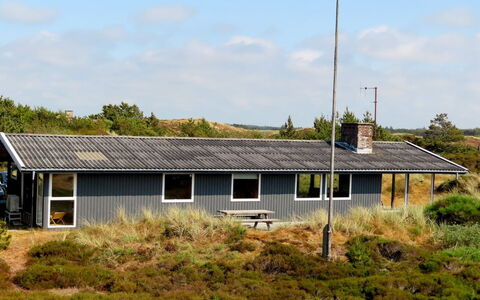 Elsa - 700M from the Sea: Maison, Toit, Domicile, Chalet, Biens, Ferme, Villa, Porche, Siding
