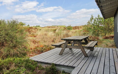 Elsa - 700M from the Sea: Maison, Toit, Domicile, Chalet, Biens, Ferme, Villa, Porche, Siding