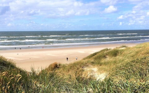Elsa - 700M from the Sea: Maison, Toit, Domicile, Chalet, Biens, Ferme, Villa, Porche, Siding