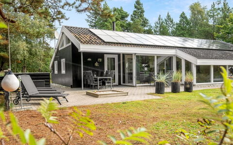 Jensen - 700M to the Fjord: Domicile, Toit, Chalet, Biens, Ferme, Siding, Aménagement Paysager, Batiments Jardin, Porche, Structure En Plein Air