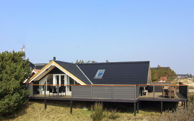 Josie - 200M from the Sea