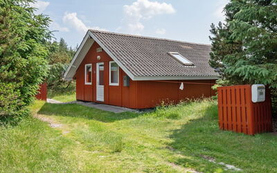 Egbert - 900M from the Sea