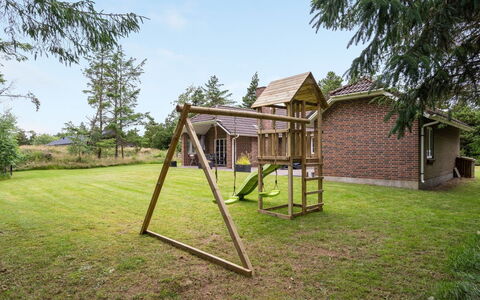 Hjalmsvider - 1Km from the Sea: Herbe, Maison, Toit, Chalet, Domicile, Arbuste, Ferme, Lot Terre, Zone Rurale