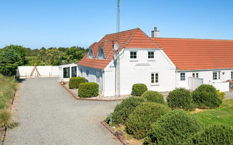 Stefan - 500M from the Sea: Maison, Domicile, Toit, Chalet, Lot Terre, Biens, Ferme, Village, Ferme