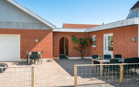 Stefan - 500M from the Sea: Maison, Domicile, Toit, Chalet, Lot Terre, Biens, Ferme, Village, Ferme