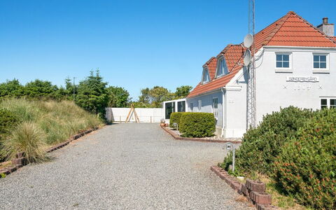 Stefan - 500M from the Sea: Maison, Domicile, Toit, Chalet, Lot Terre, Biens, Ferme, Village, Ferme