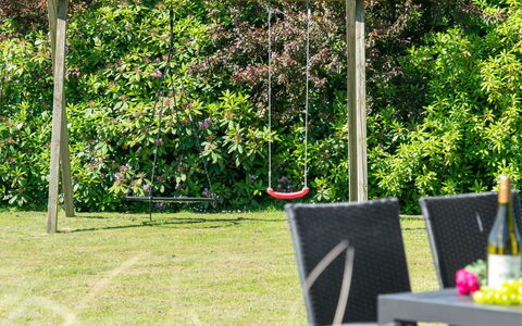 Sunna - 500M from the Sea: Maison, Toit, Domicile, Chalet, Biens, Ferme, Villa, Porche, Siding