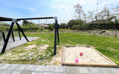 Alfrida - 1.5Km from the Sea: Toit, Lot Terre, Chalet, Domicile, Zone Rurale, Cabanon, Siding, Batiments Jardin, Cabane En Rondins, Cabane