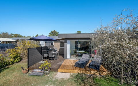 Clemence - 900M from the Sea: Chalet, Cabanon, Cabane, Ferme, Prairie, Cabane, Grange, Cabane En Rondins, Batiments Jardin