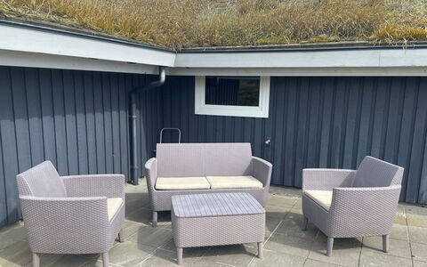 Tennie - 300M from the Sea: Meubles, Mobilier De Jardin, Chaise, Tableau De Plein Air, Patio, Table Basse, Arrière-Cour, Cour, Jardin, Accoudoir