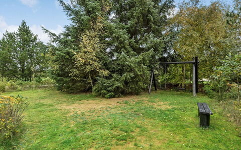 Arnelung - 1.9Km from the Sea: Arbuste, Design Urbain, Couverture De Sol, Brique, Appartement, Biens, Brickwork, Balcon, Aménagement Paysager