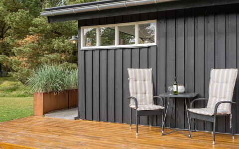 Monja - 2.2Km from the Sea: Piscine, Mobilier De Jardin, Meubles, Recours, Dalle, Eco Hôtel, Ombre, Chaise, Loisir, Biens