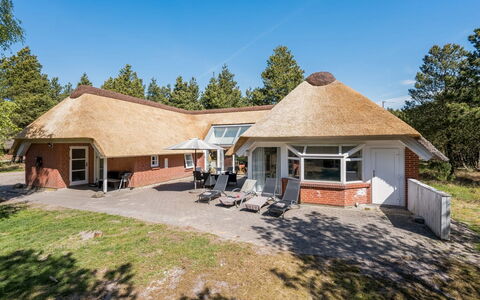 Grep - 700M from the Sea: Maison, Toit, Domicile, Chalet, Biens, Ferme, Villa, Porche, Siding