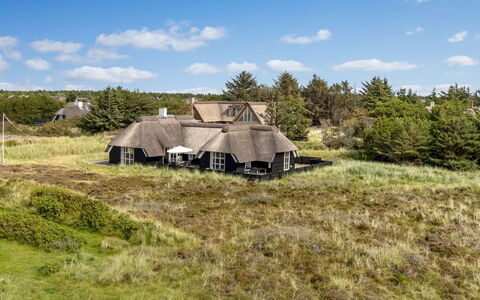 Rother - 100M from the Sea: Maison, Domicile, Toit, Zone Résidentielle, Chalet, Biens, Ferme, Pelouse, Aménagement Paysager, Siding