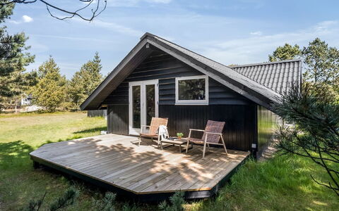 Rumena - 800M from the Sea: Herbe, Maison, Toit, Domicile, Chalet, Arbuste, Lot Terre, Zone Rurale, Ferme, Couverture De Sol