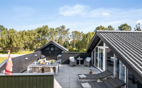 Rumena - 800M from the Sea: Herbe, Maison, Toit, Domicile, Chalet, Arbuste, Lot Terre, Zone Rurale, Ferme, Couverture De Sol