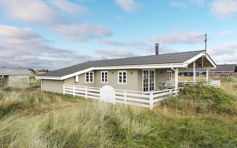 Dortea - 600M from the Sea: Toit, Maison, Domicile, Chalet, Siding, Ferme, Porche