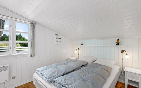 Dortea - 600M from the Sea: Bois, Plafond, Chambre, Planche, Dur, Lit, Literie, Parquet, Conception, Cadre De Lit