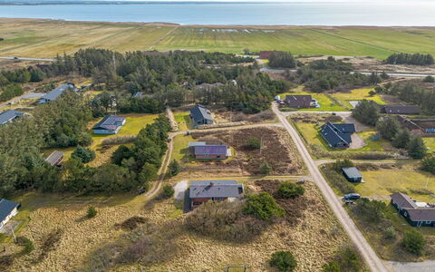 Askatla - 800M from the Sea: Herbe, Maison, Toit, Chalet, Domicile, Arbuste, Ferme, Lot Terre, Zone Rurale