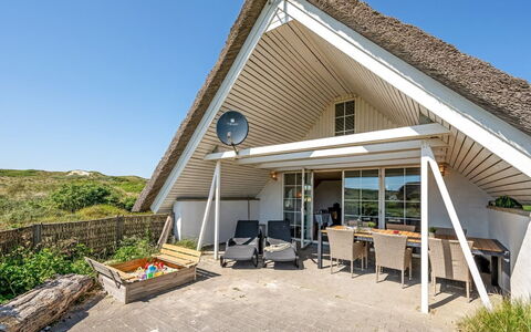 Klimentina - 150M from the Sea: Communauté Des Plantes, Lumière Du Soleil, Plante Herbacée, Jardin, Plantation, Agriculture, Ferme