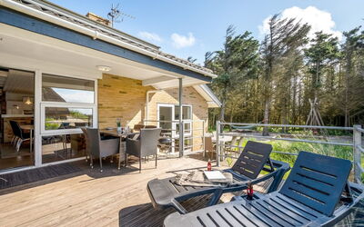 Ewy - 300M from the Sea