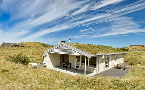 Gundine - from the Sea: Arbuste, Design Urbain, Couverture De Sol, Brique, Appartement, Biens, Brickwork, Balcon, Aménagement Paysager