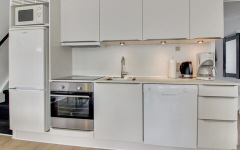 Pavlinka - 200M from the Sea: Appareil De Cuisine, Cuisine, Comptoir, Principaux Appliance, Cabinetry, Électroménager, Design Intérieur, Sol, Cuisinière, Meubles